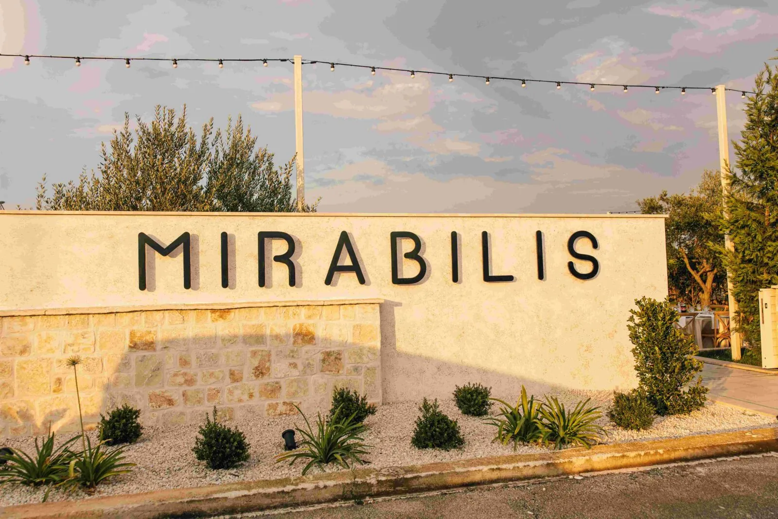Arhitektonski dizajn eksterijera :: Sala za vjenčanje MIRABILIS - ARHITEKTURA PLUS 